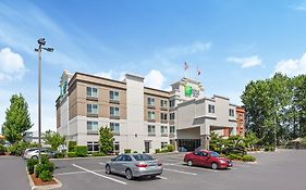 Holiday Inn Express & Suites Tacoma